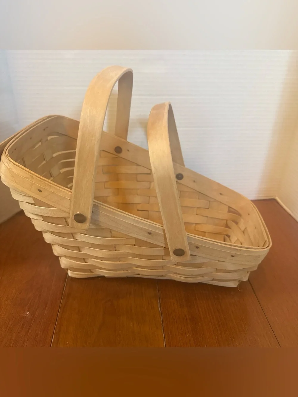 Longaberger VTG 1994 Medium Vegetable Basket Swing Handles